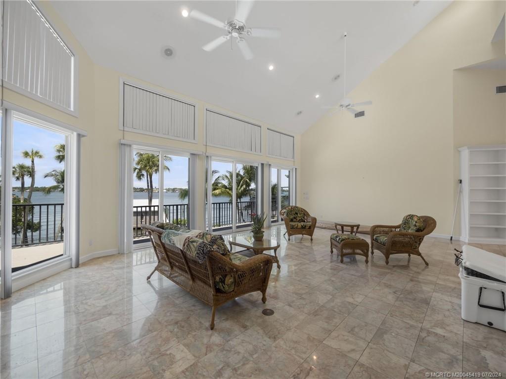 5 Saint Lucie Ct