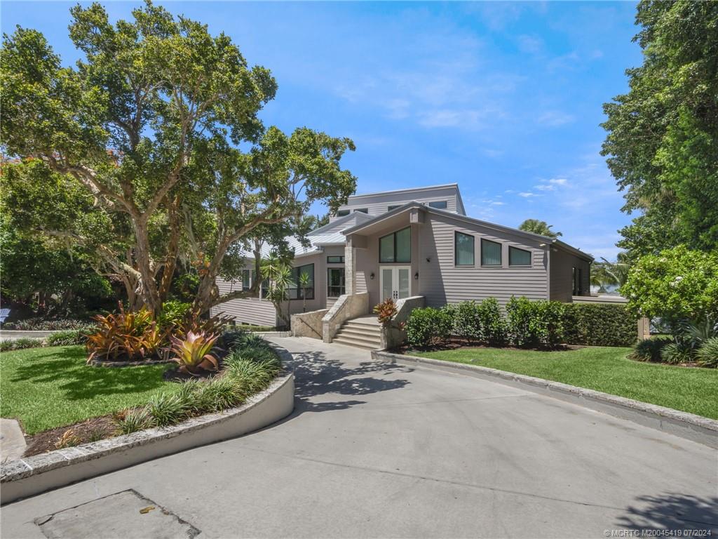 5 Saint Lucie Ct