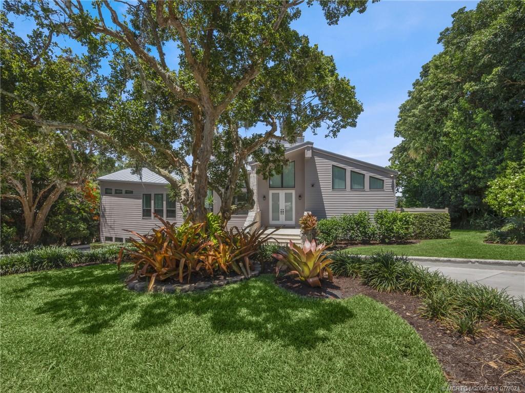 5 Saint Lucie Ct