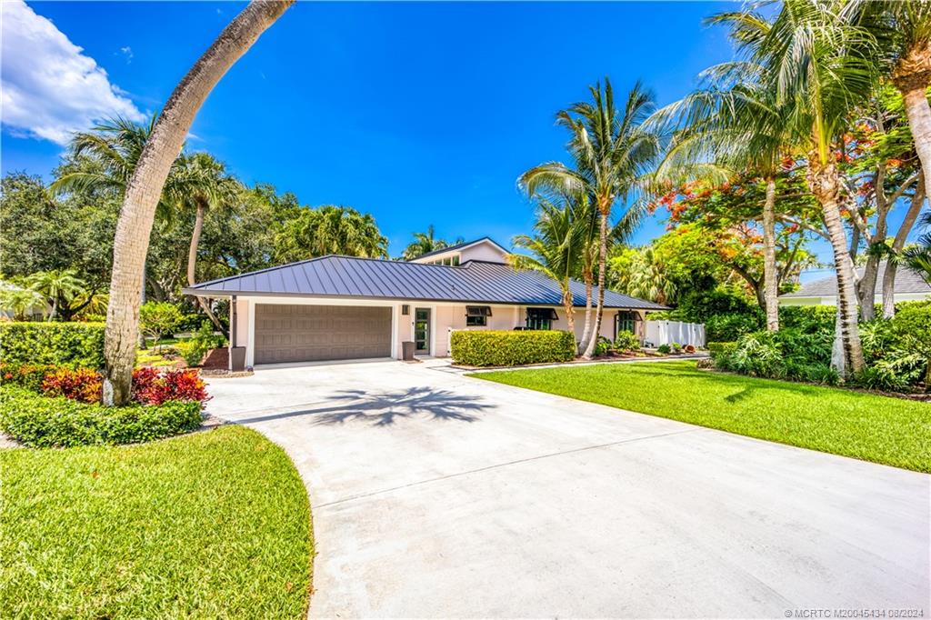 121 Hillcrest Drive