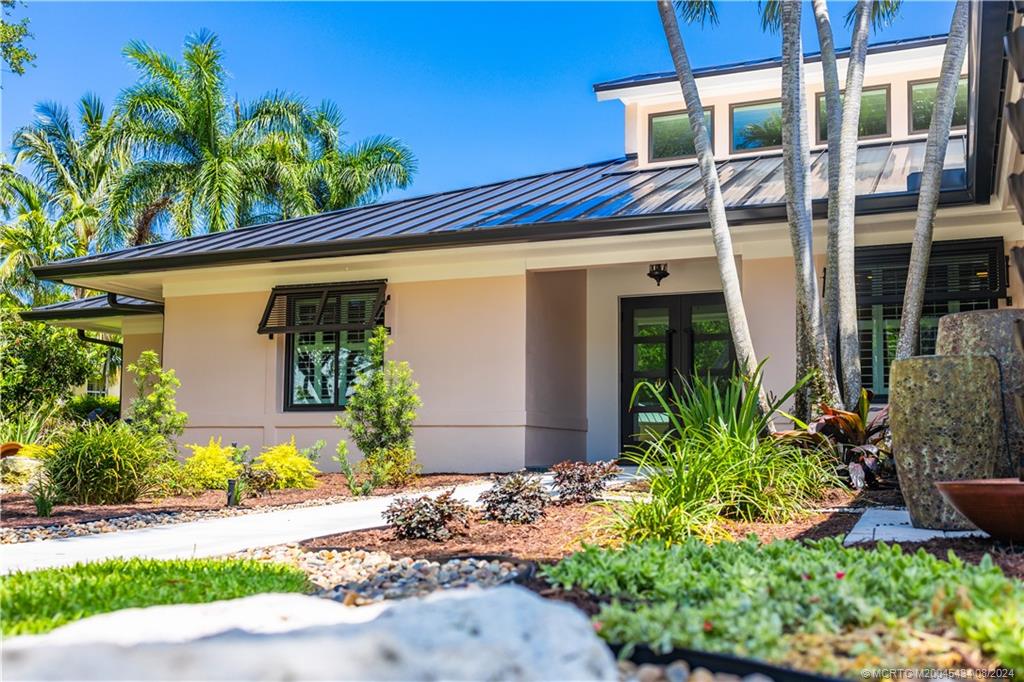 121 Hillcrest Drive