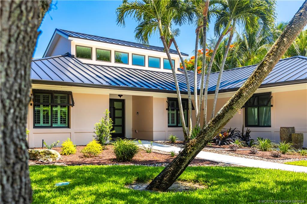 121 Hillcrest Drive