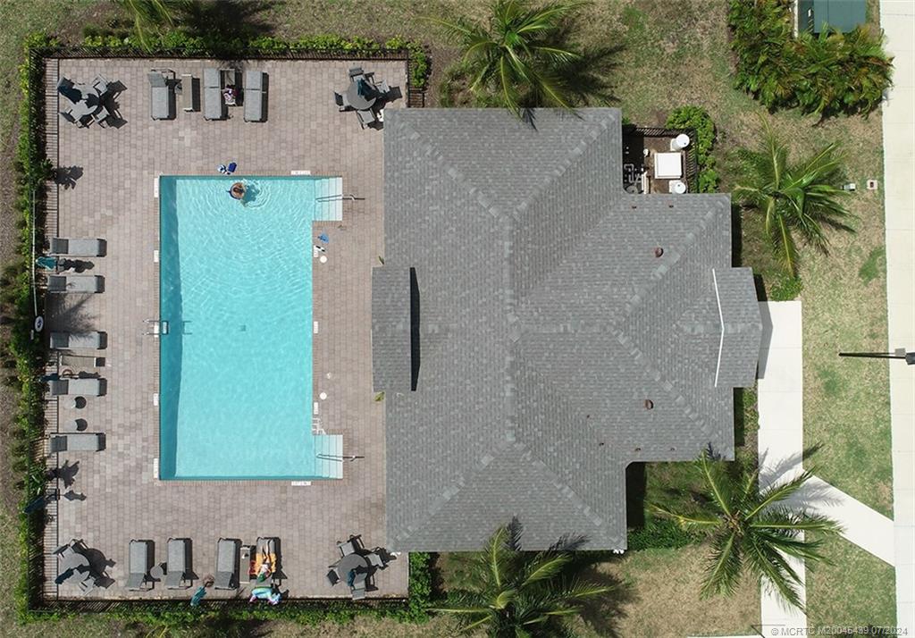 1514 NE White Pine Terrace