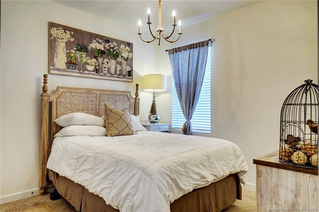 1514 NE White Pine Terrace