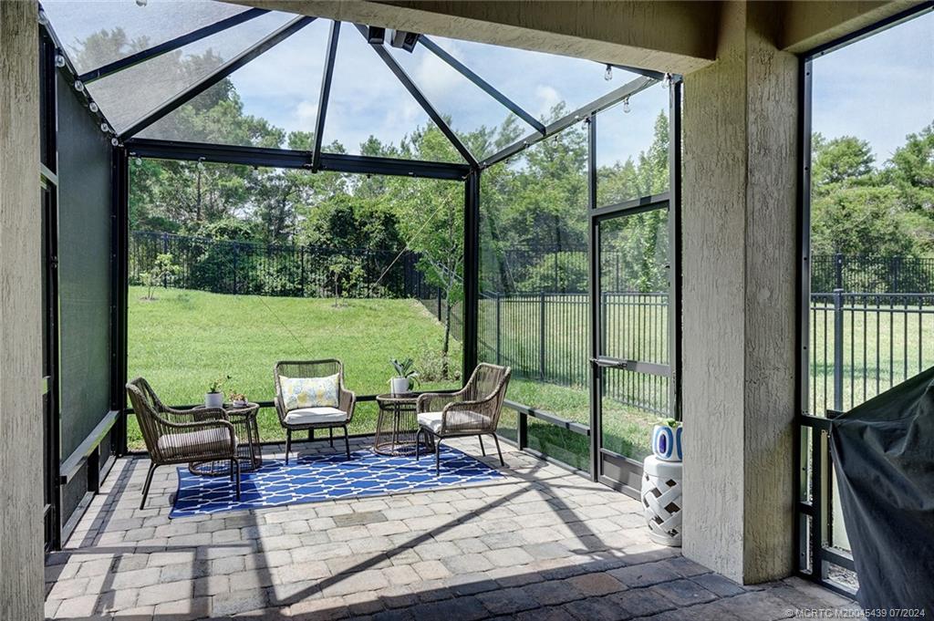 1514 NE White Pine Terrace