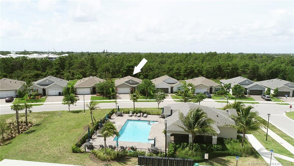 1514 NE White Pine Terrace