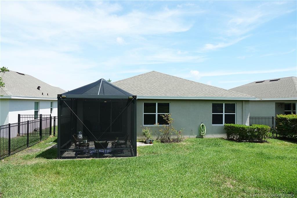 1514 NE White Pine Terrace