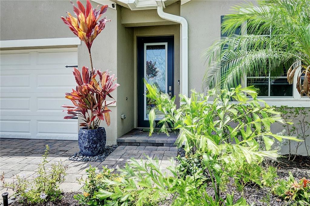 1514 NE White Pine Terrace