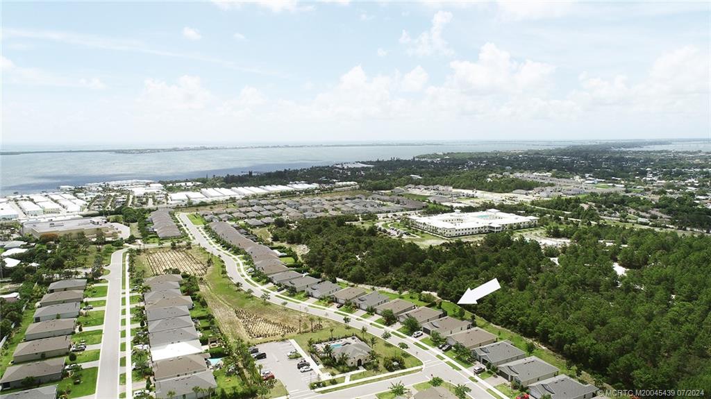 1514 NE White Pine Terrace