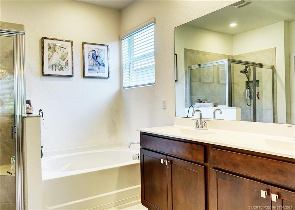 1514 NE White Pine Terrace