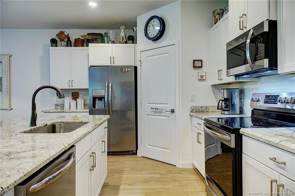 1514 NE White Pine Terrace