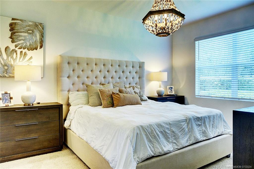 1514 NE White Pine Terrace