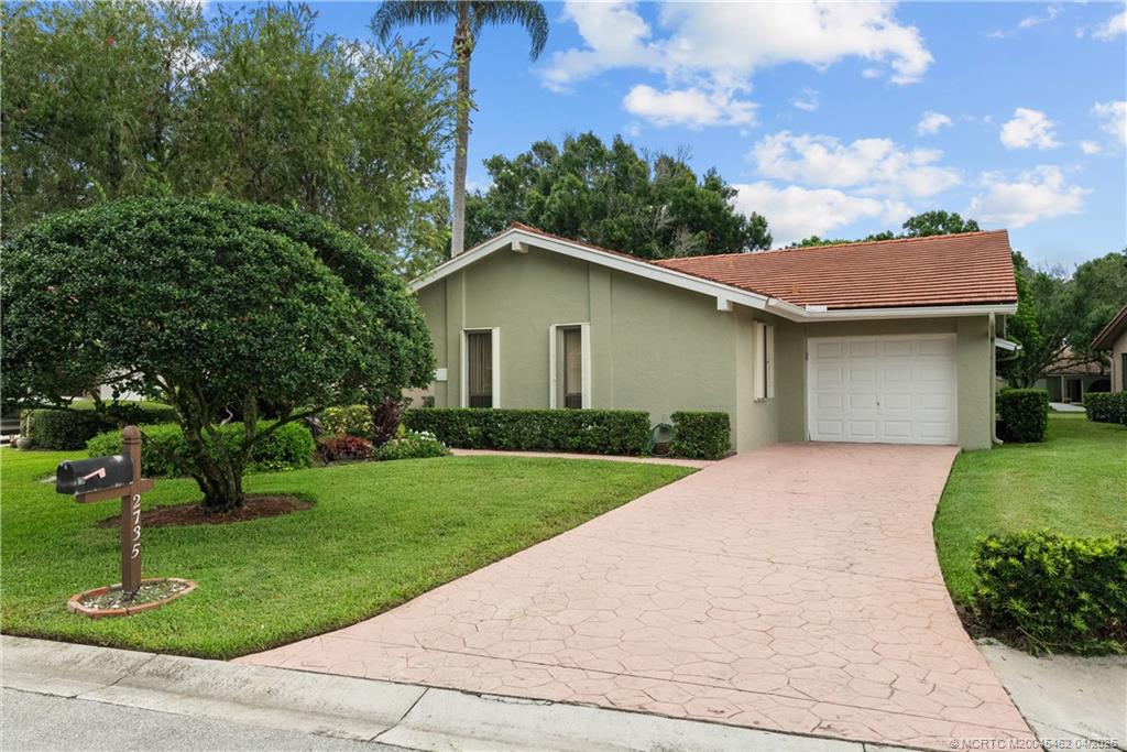 2735 SW Willowood Circle