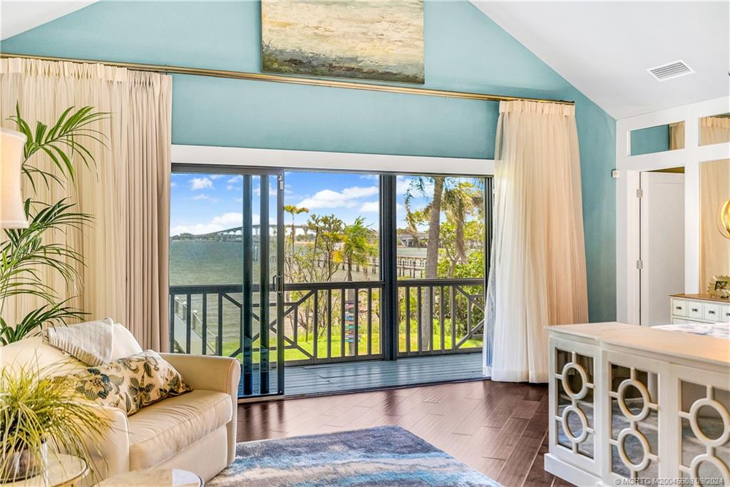 12 N Sewalls Point Road