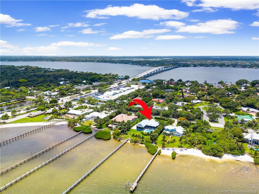 12 N Sewalls Point Road