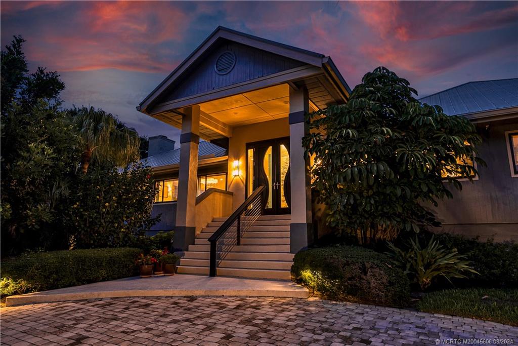 12 N Sewalls Point Road