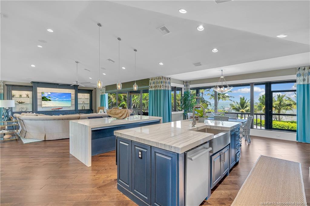 12 N Sewalls Point Road