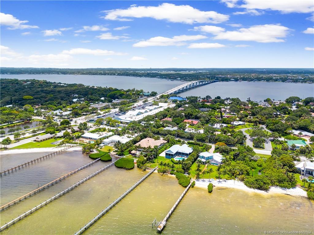 12 N Sewalls Point Road