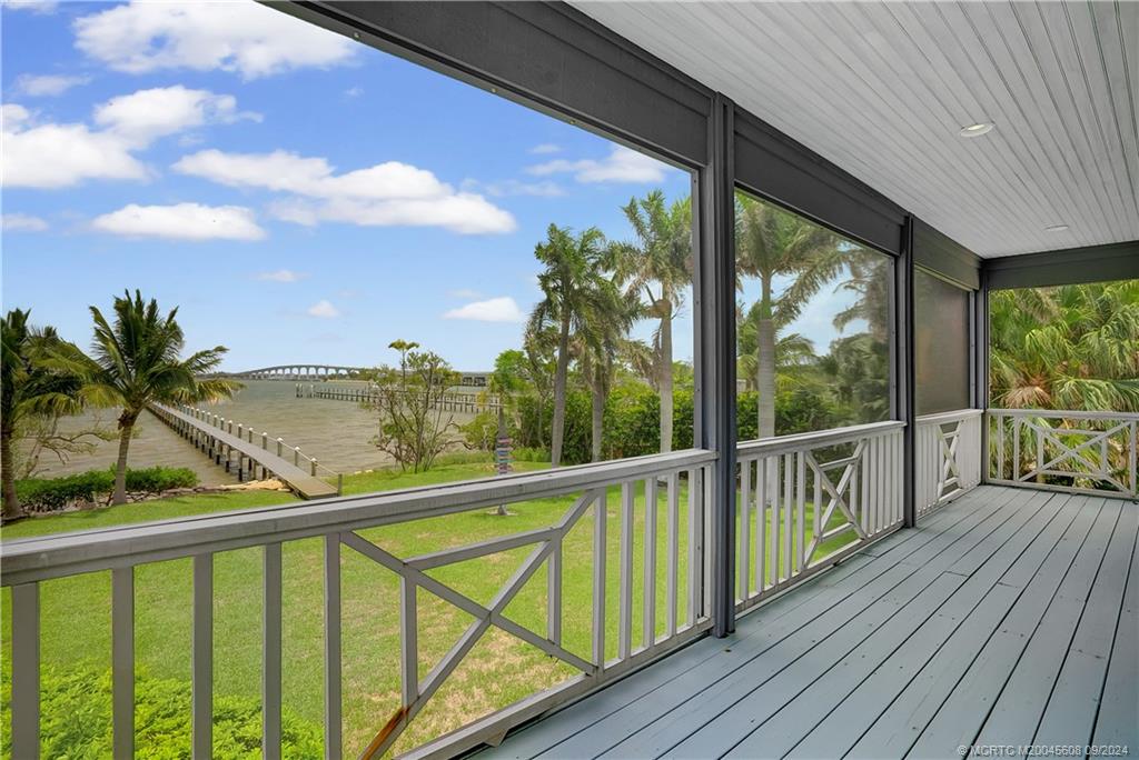 12 N Sewalls Point Road
