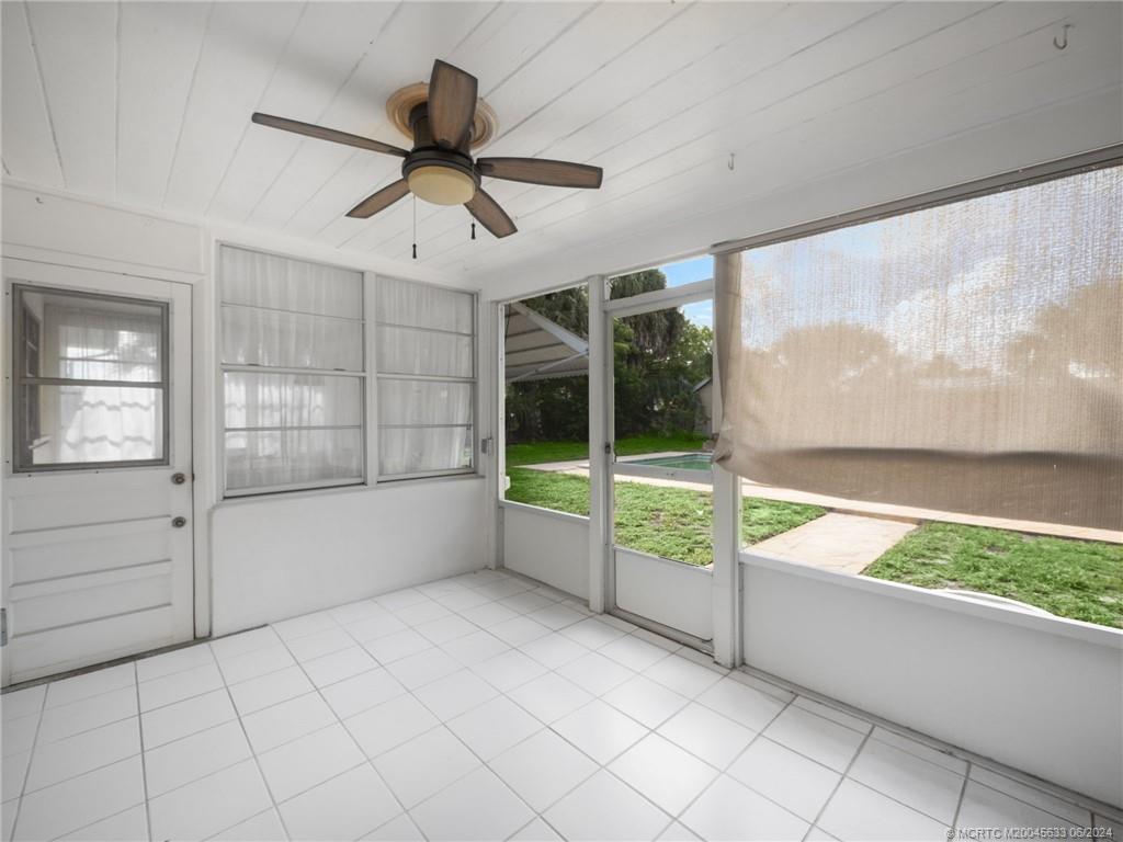 165 SW Cabana Point Circle