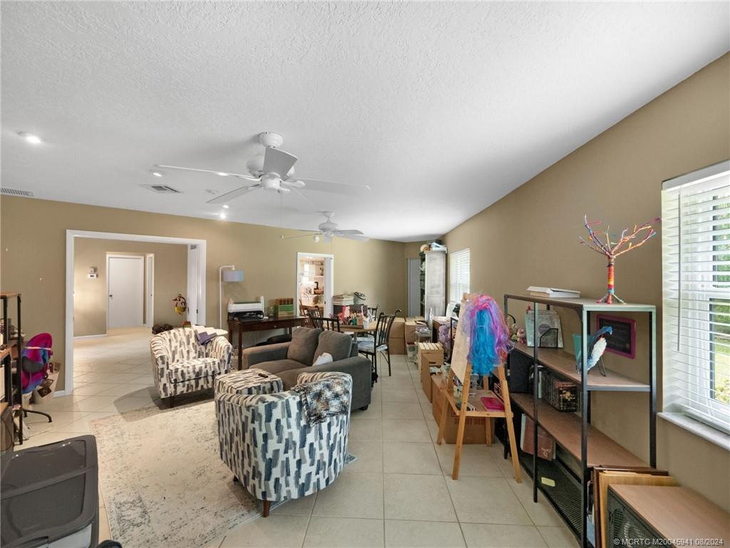 2361 SW Starling Drive