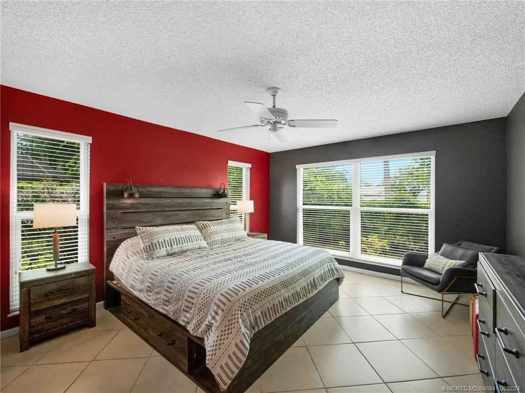 2361 SW Starling Drive
