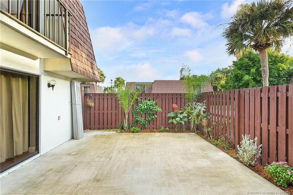 3041 SW Sunset Trace Circle