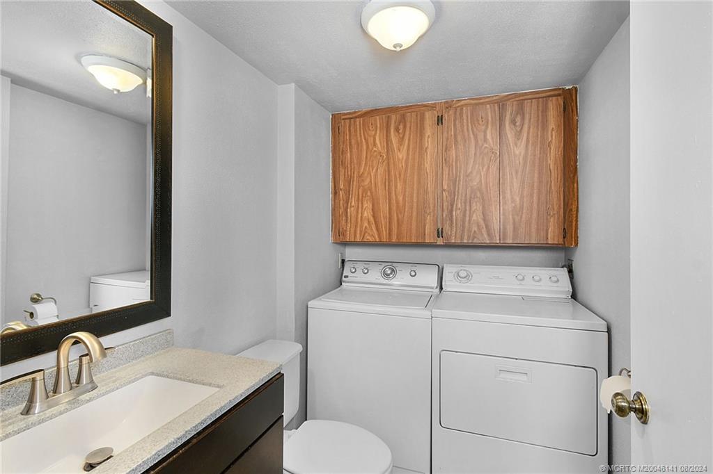 3041 SW Sunset Trace Circle