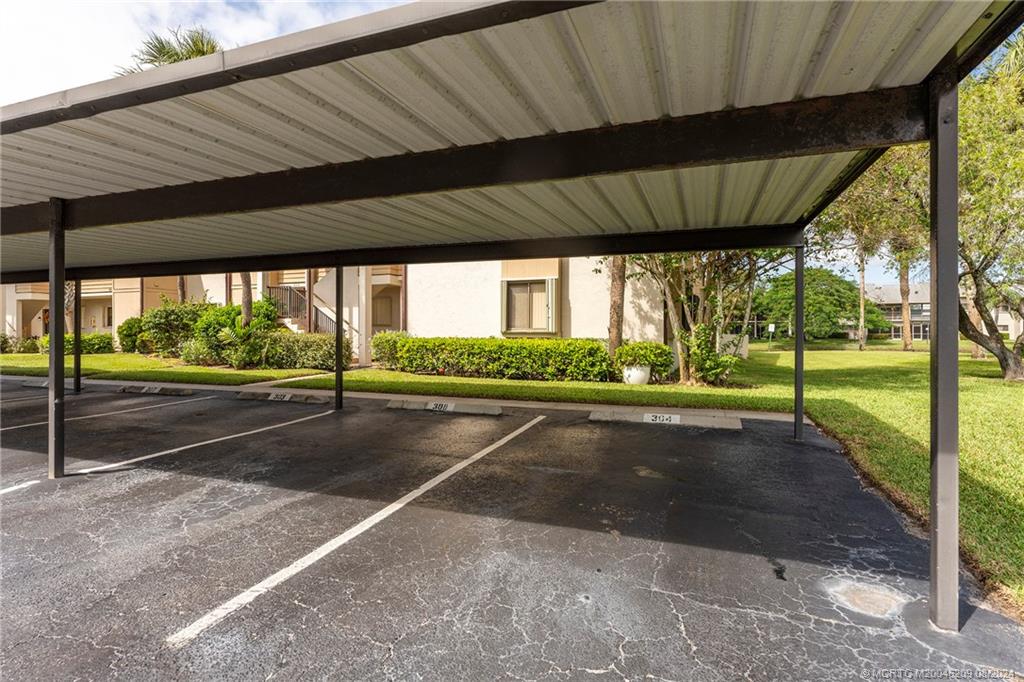 3061 SE Aster Lane 304