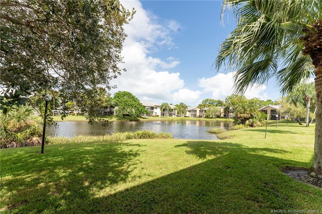 3061 SE Aster Lane 304