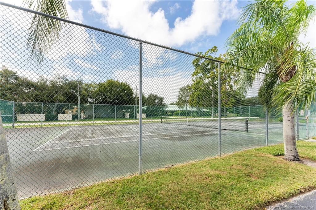 3061 SE Aster Lane 304