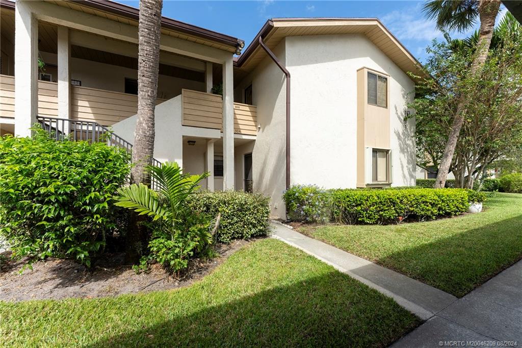 3061 SE Aster Lane 304