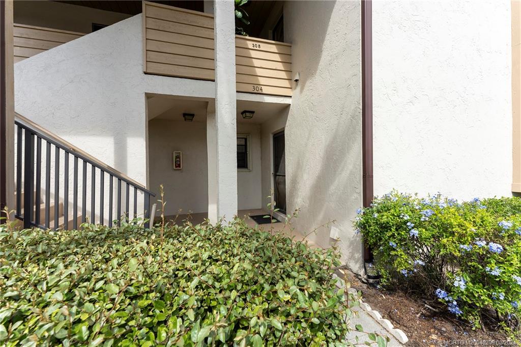 3061 SE Aster Lane 304