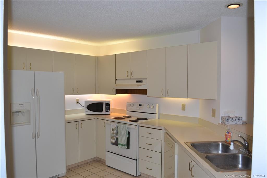 6255 SE Charleston Place D-101