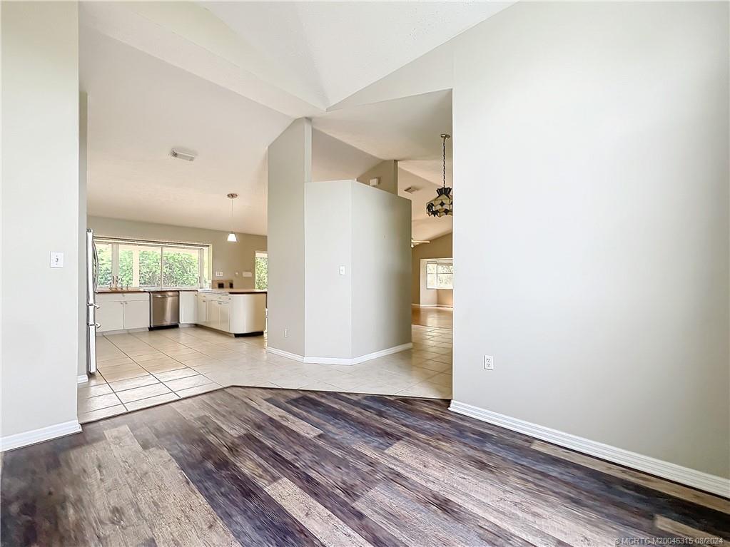 5204 Silver Oak Drive