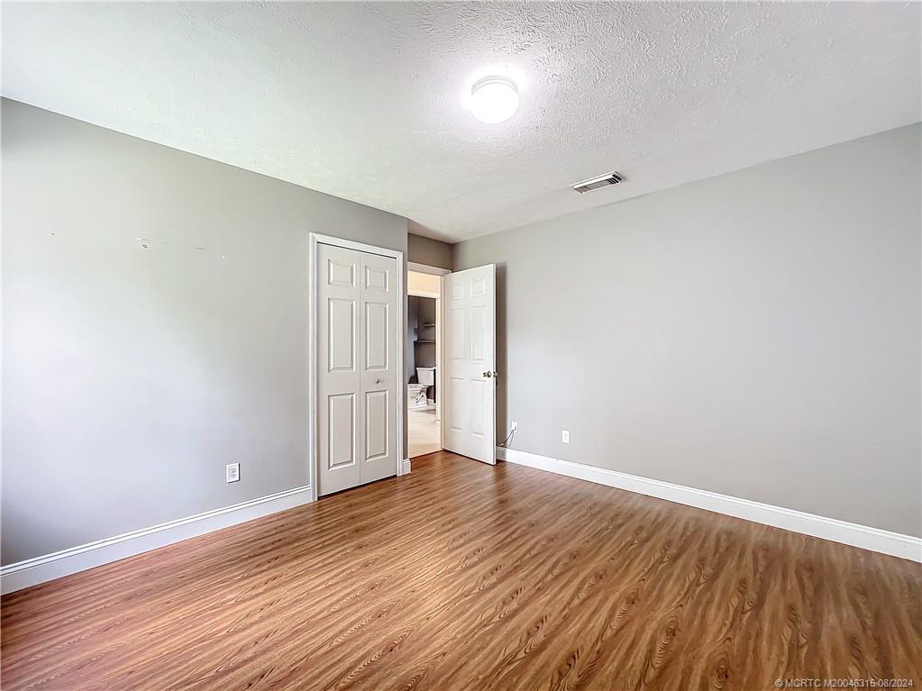 5204 Silver Oak Drive