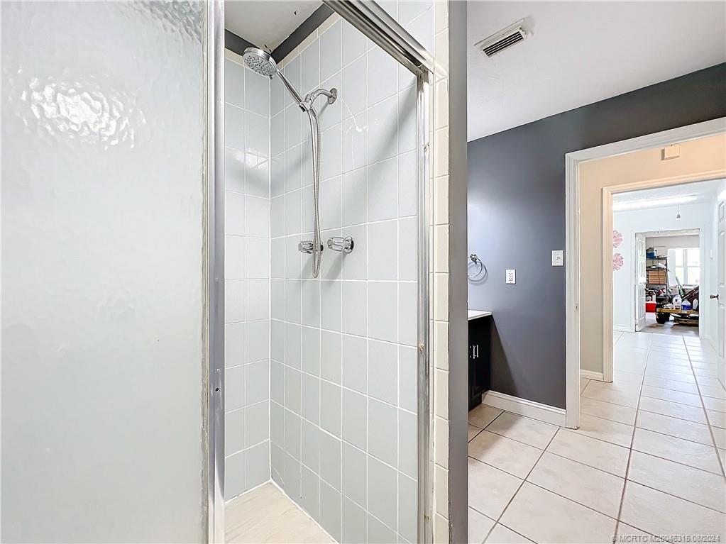 5204 Silver Oak Drive