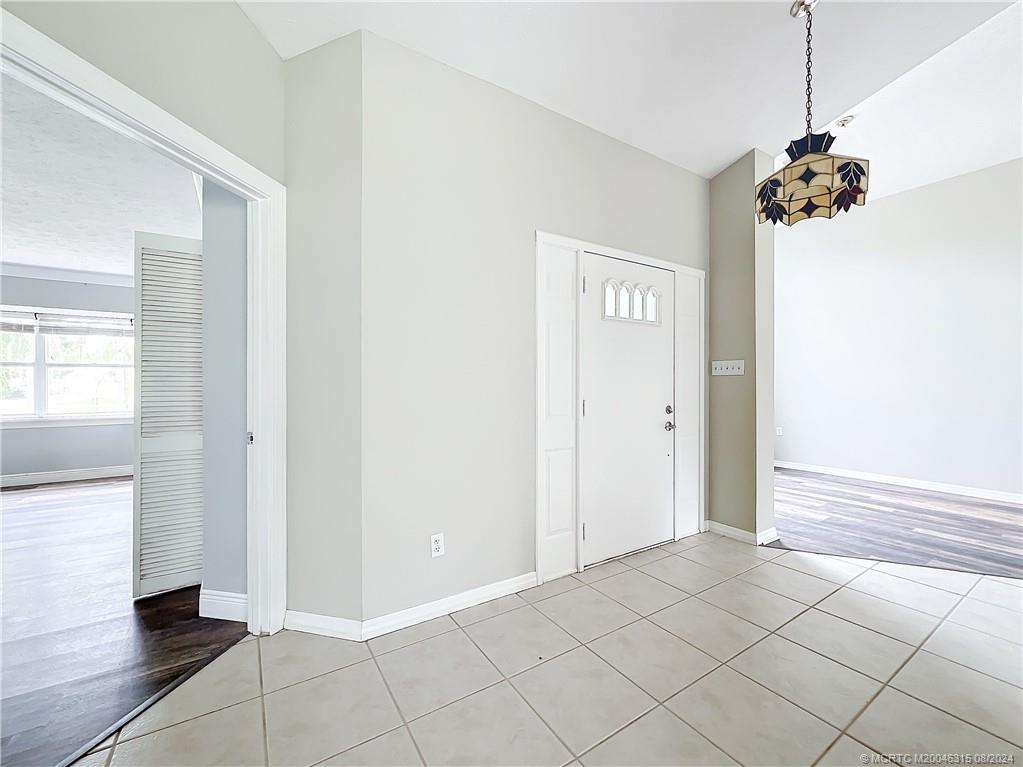 5204 Silver Oak Drive