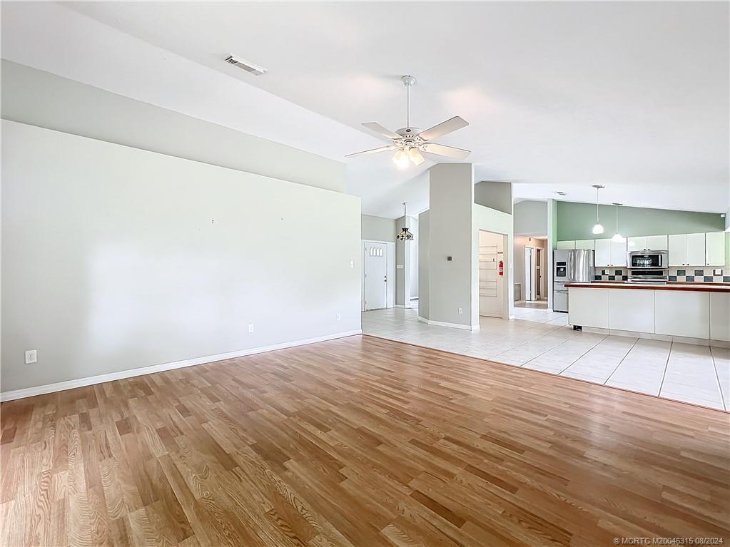 5204 Silver Oak Drive