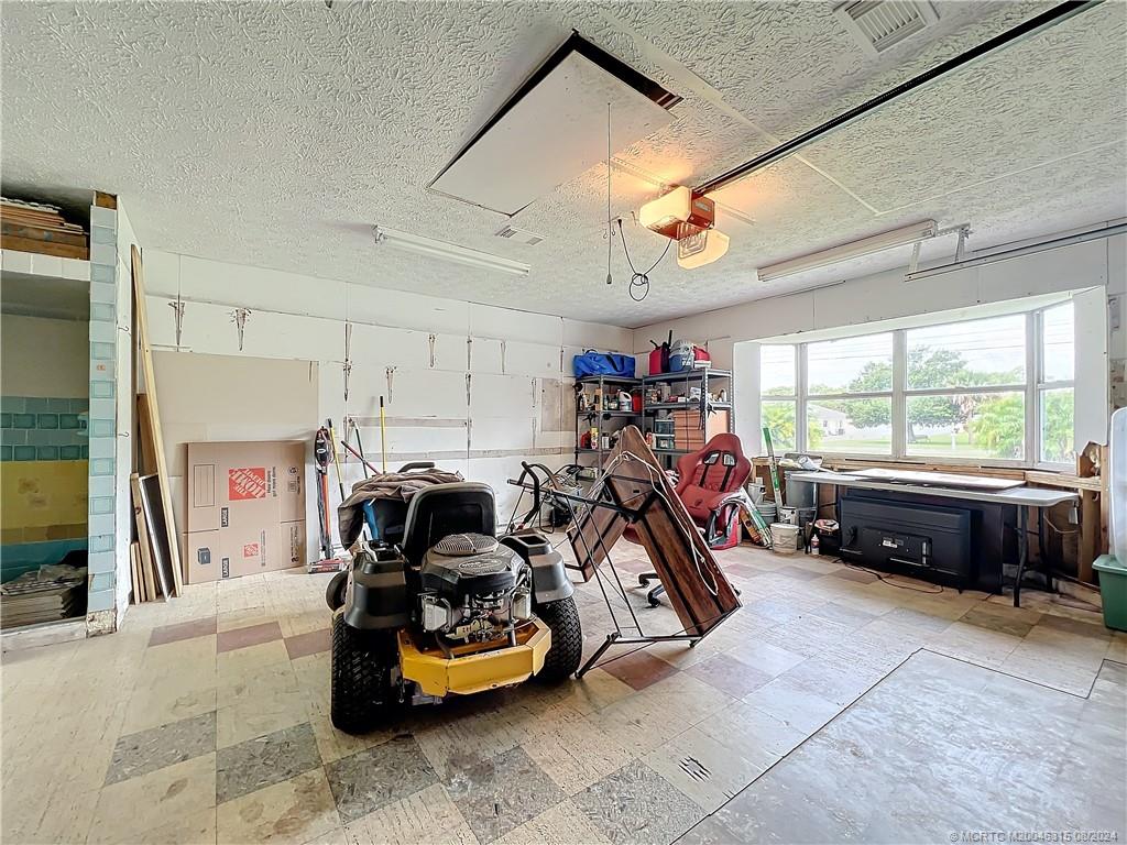 5204 Silver Oak Drive