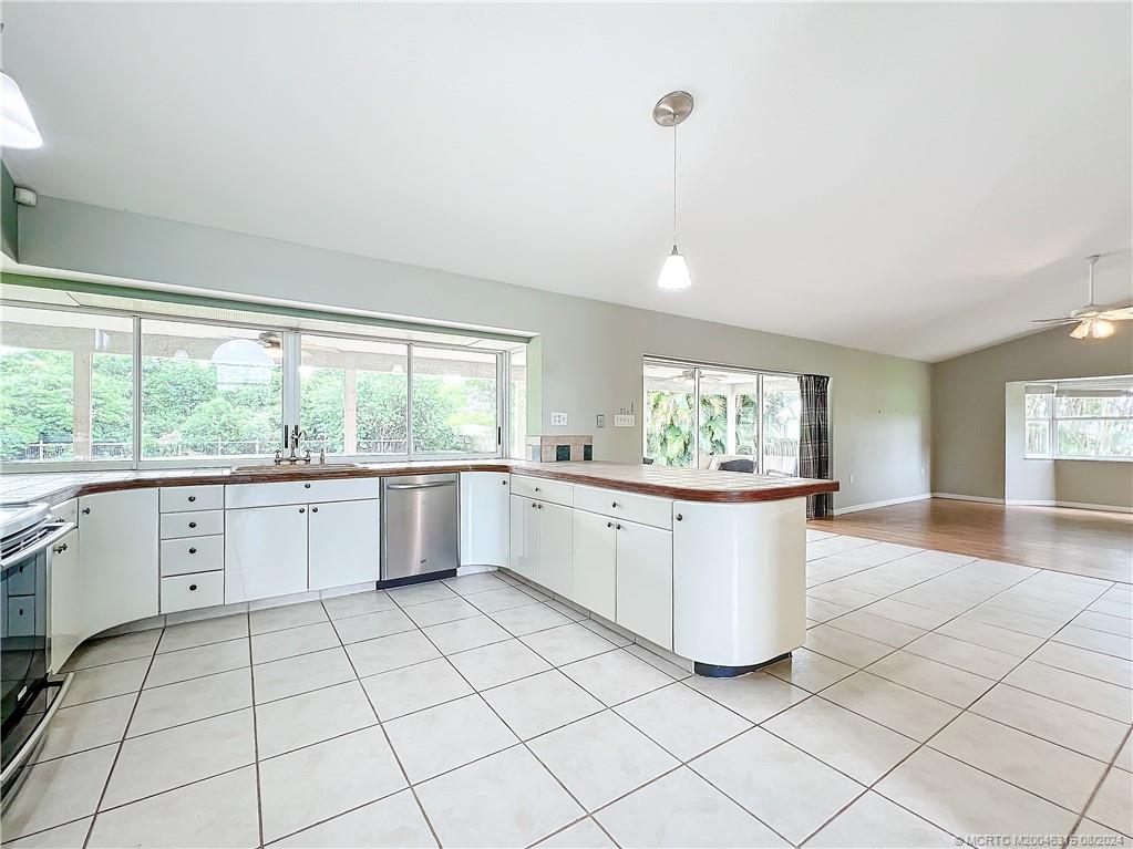 5204 Silver Oak Drive
