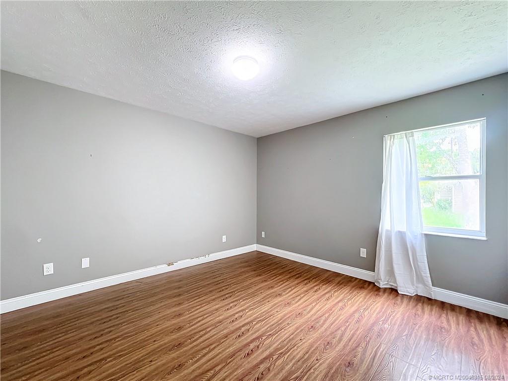 5204 Silver Oak Drive