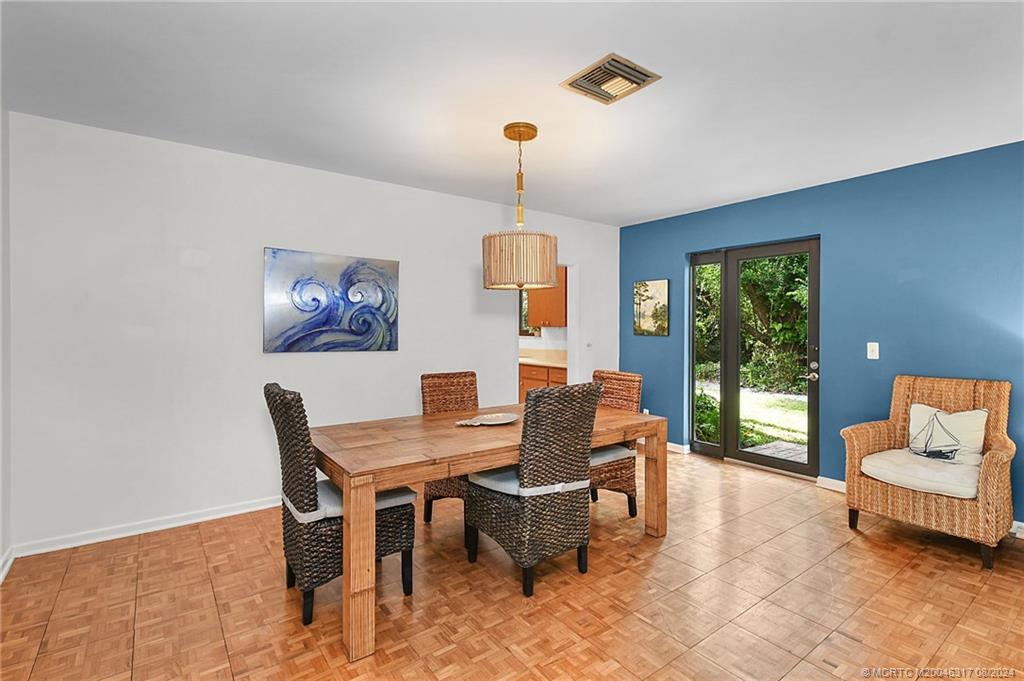 8 Miramar Road