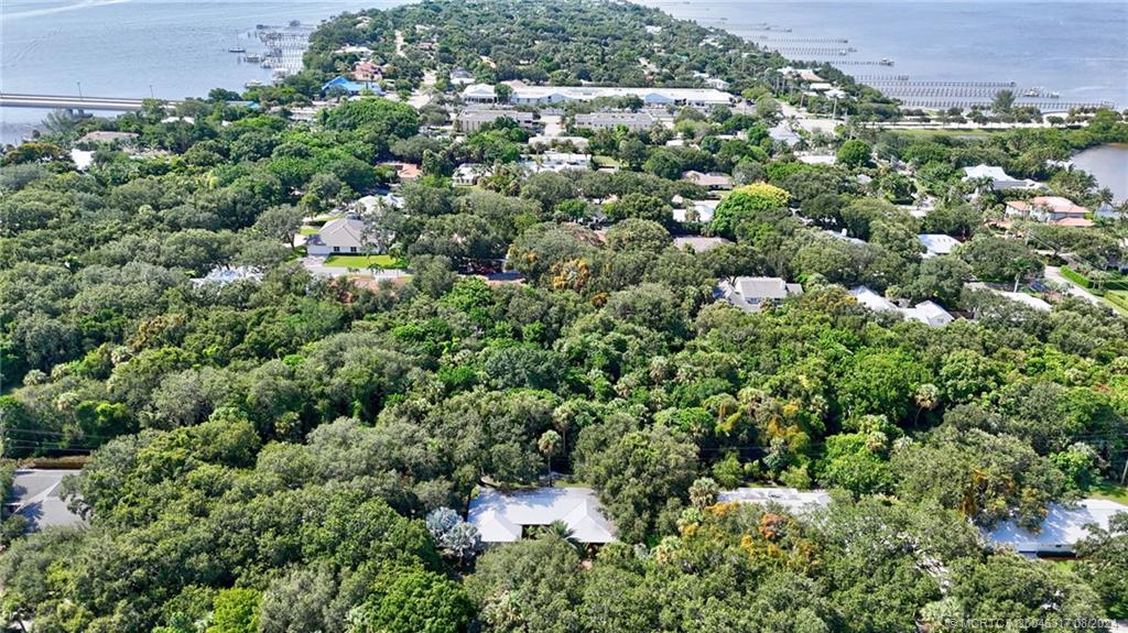 8 Miramar Road