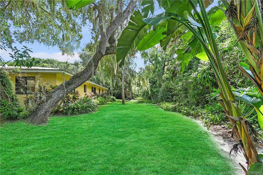 8 Miramar Road
