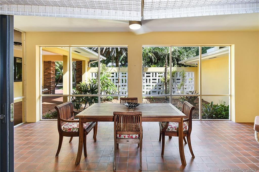 8 Miramar Road