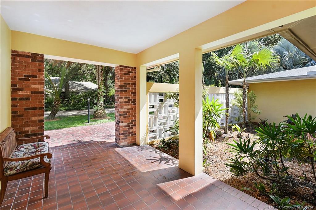 8 Miramar Road