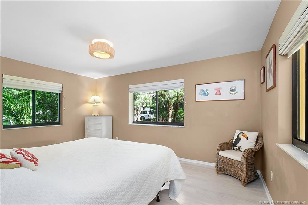 8 Miramar Road