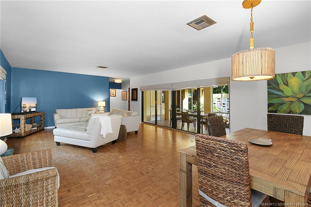8 Miramar Road