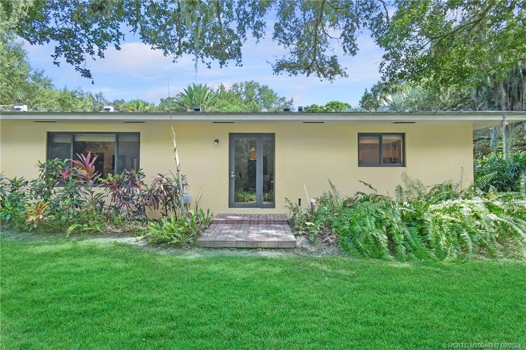 8 Miramar Road